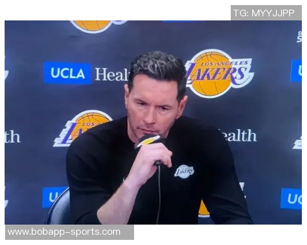 雷迪克谈太阳队合练情况强调球队凝聚力与现实挑战