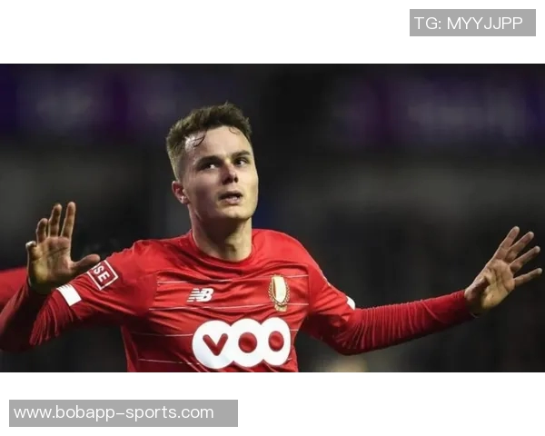 国米旧将范赫斯登因膝盖韧带重伤宣布退役年仅26岁